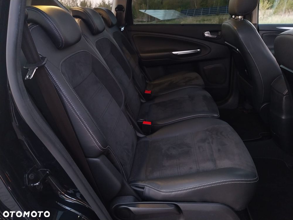 Ford S-Max 2.0 TDCi DPF Titanium - 15