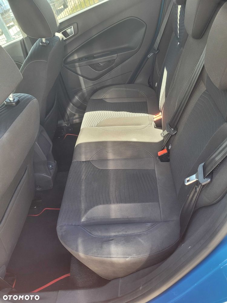 Ford Fiesta - 7