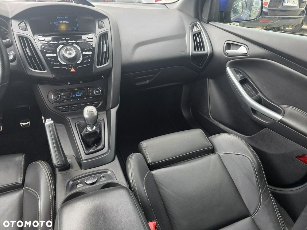 Ford Focus - 15