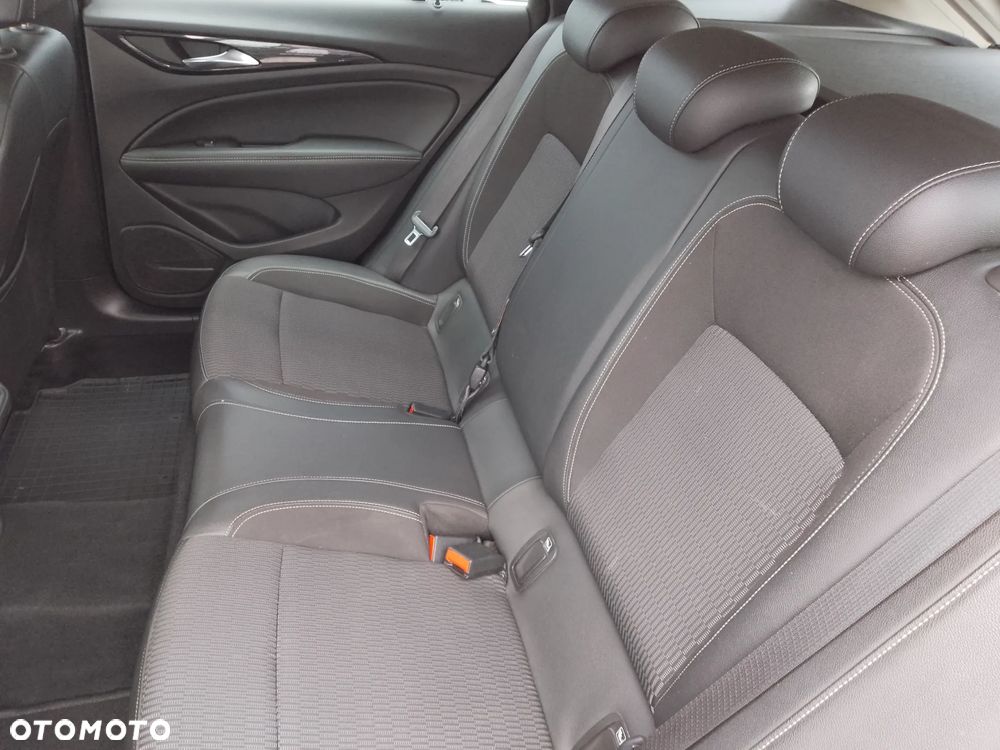 Opel Insignia 1.5 T Elite S&S - 15