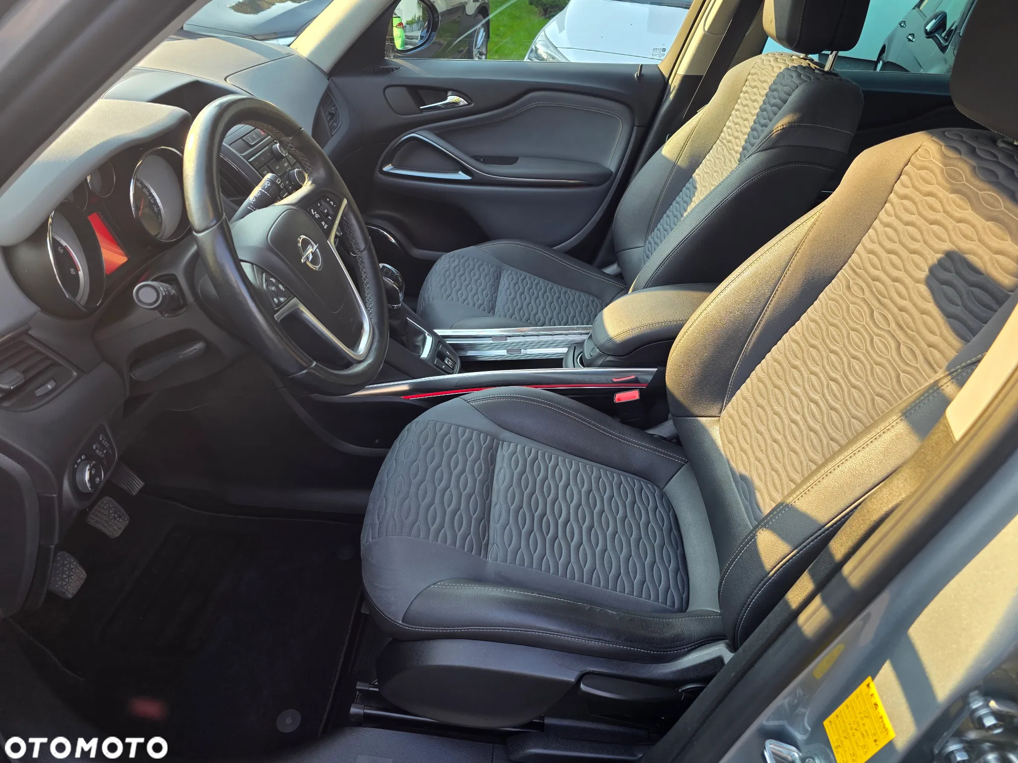 Opel Zafira 2.0 CDTI Cosmo - 8