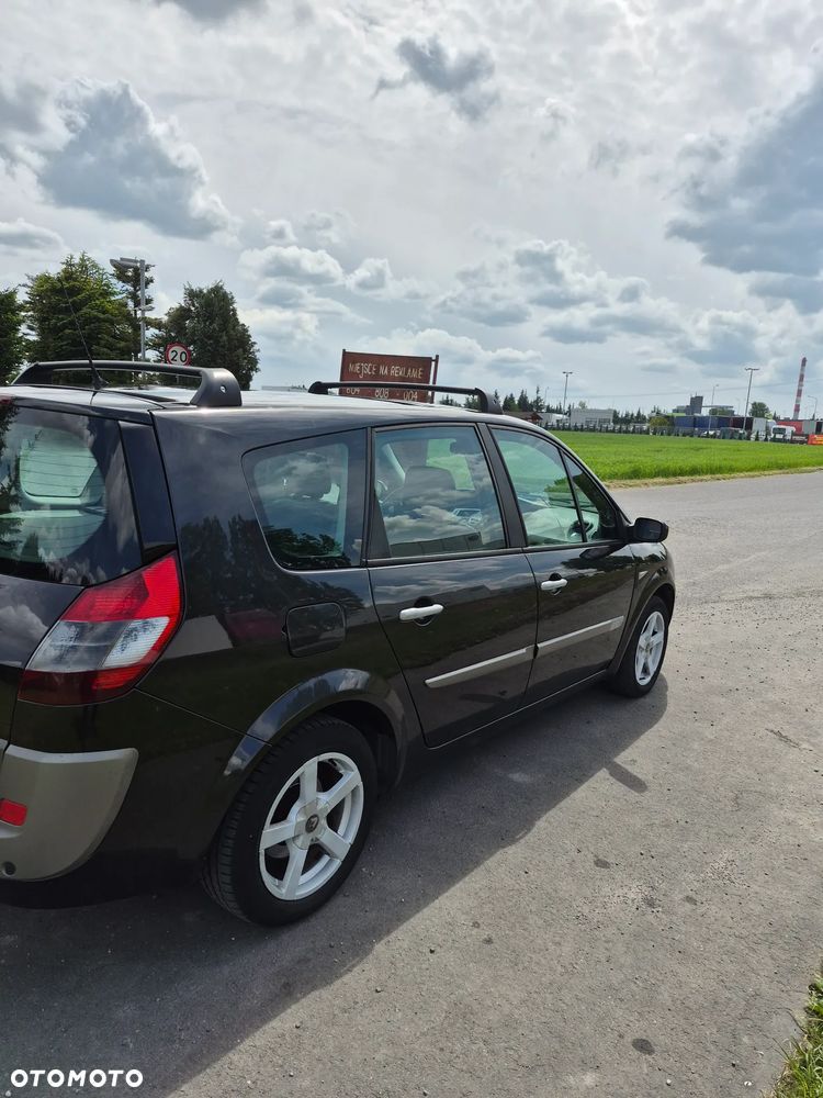 Renault Scenic - 11