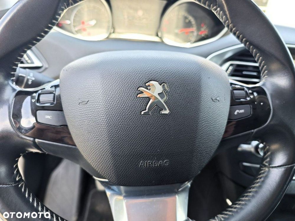 Peugeot 308 - 16