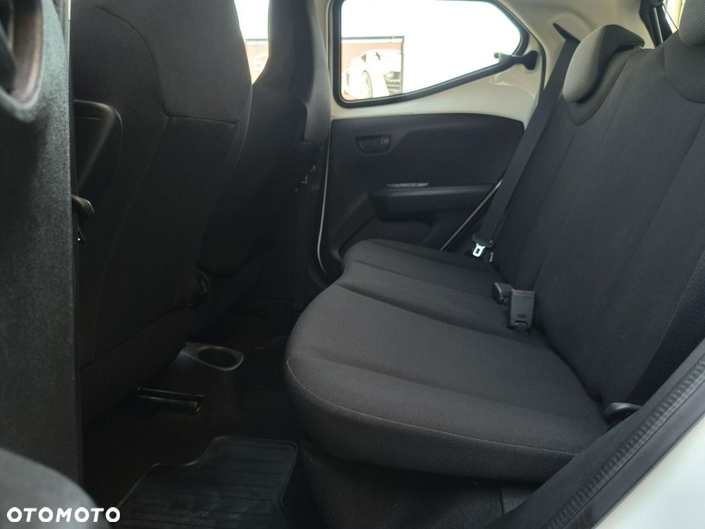Toyota Aygo x-cite - 15