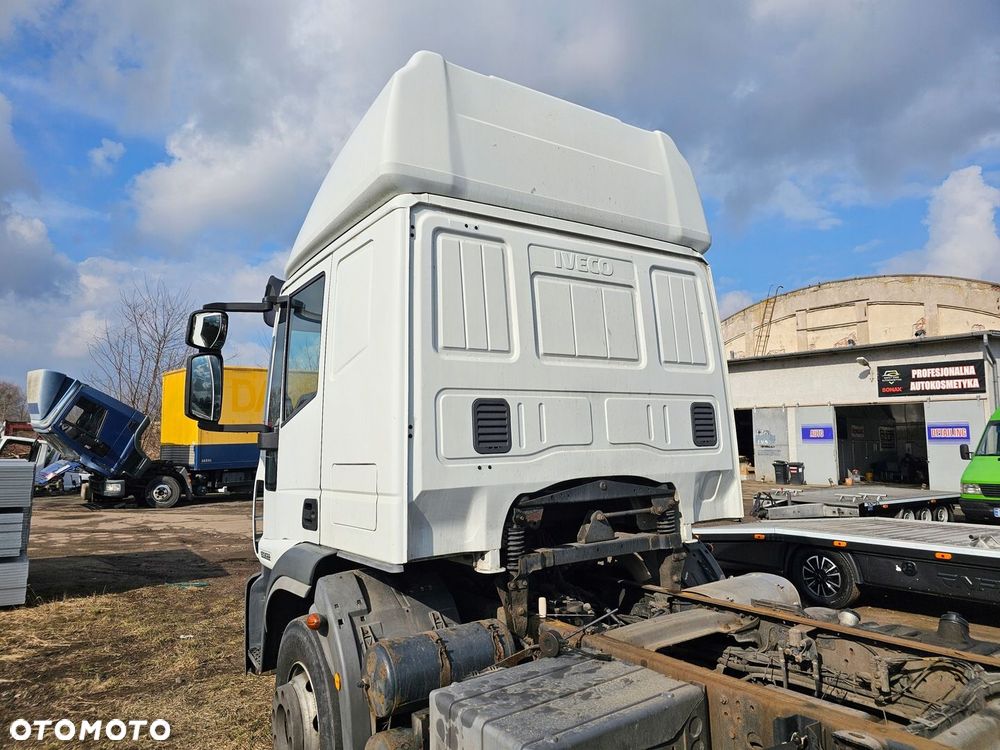 KABINA SYPIALNA KOKPIT KONSOLA WNĘTRZE IVECO EUROCARGO 2008 rok - 5