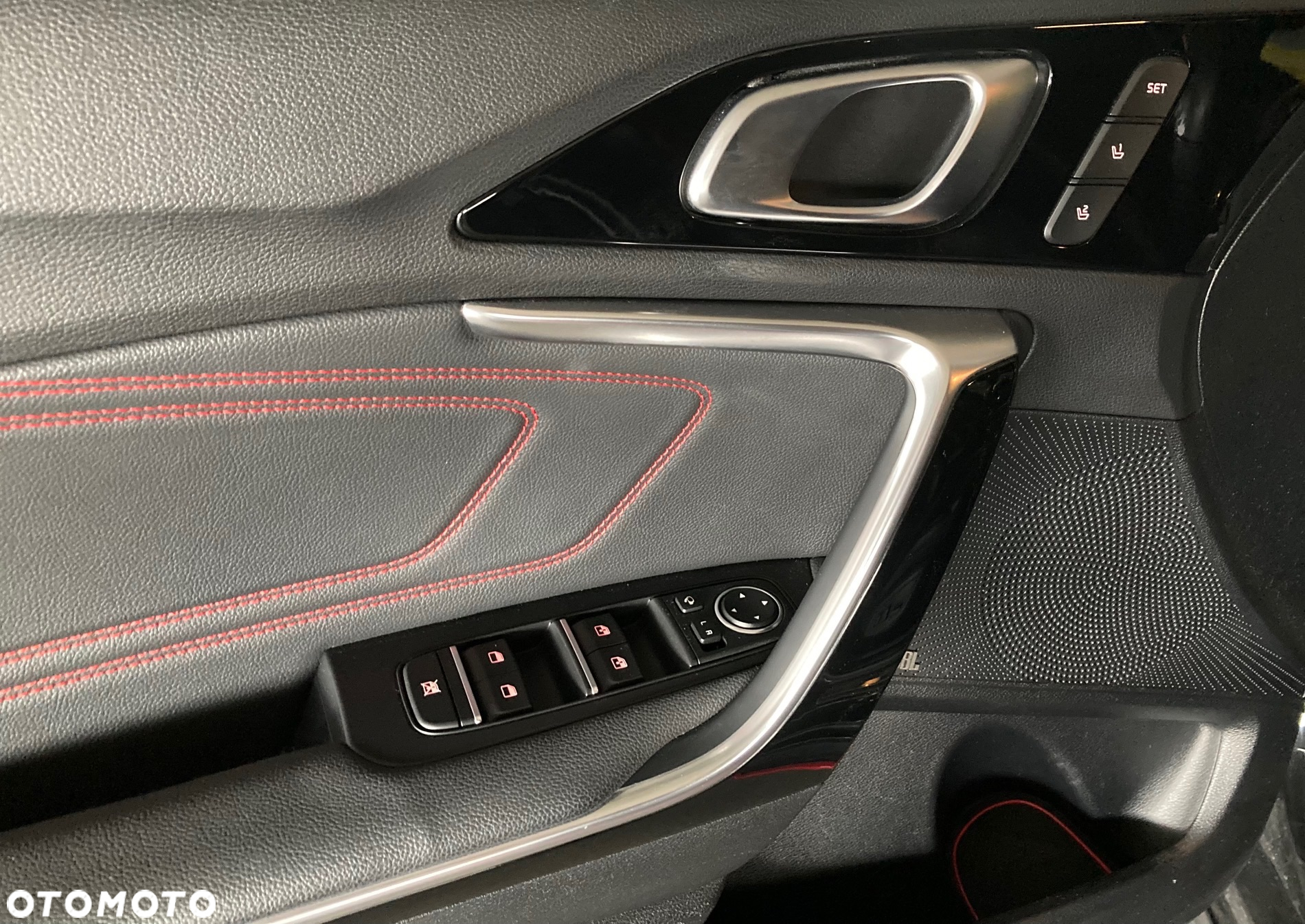 Kia ProCeed 1.6 T-GDI GT DCT - 11