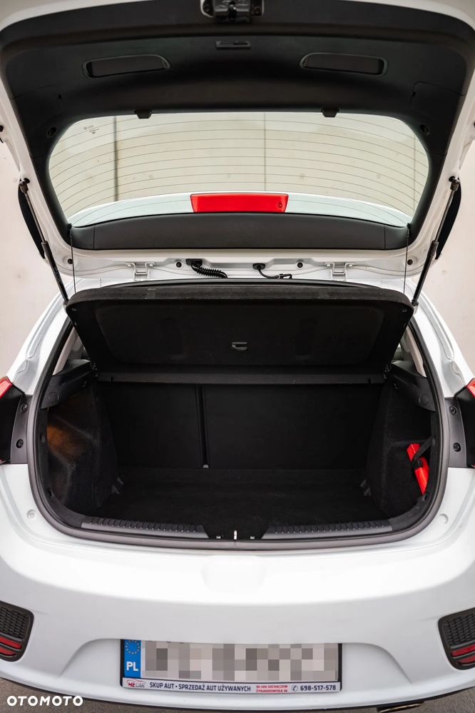 Kia Ceed - 23