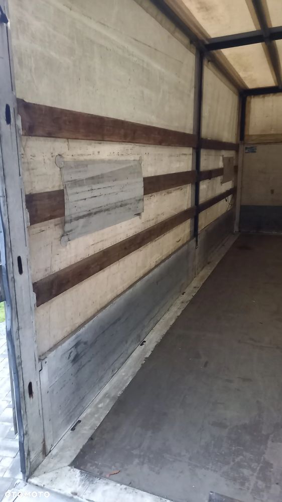 MAN TGL 12.180 4X2 BL - 22