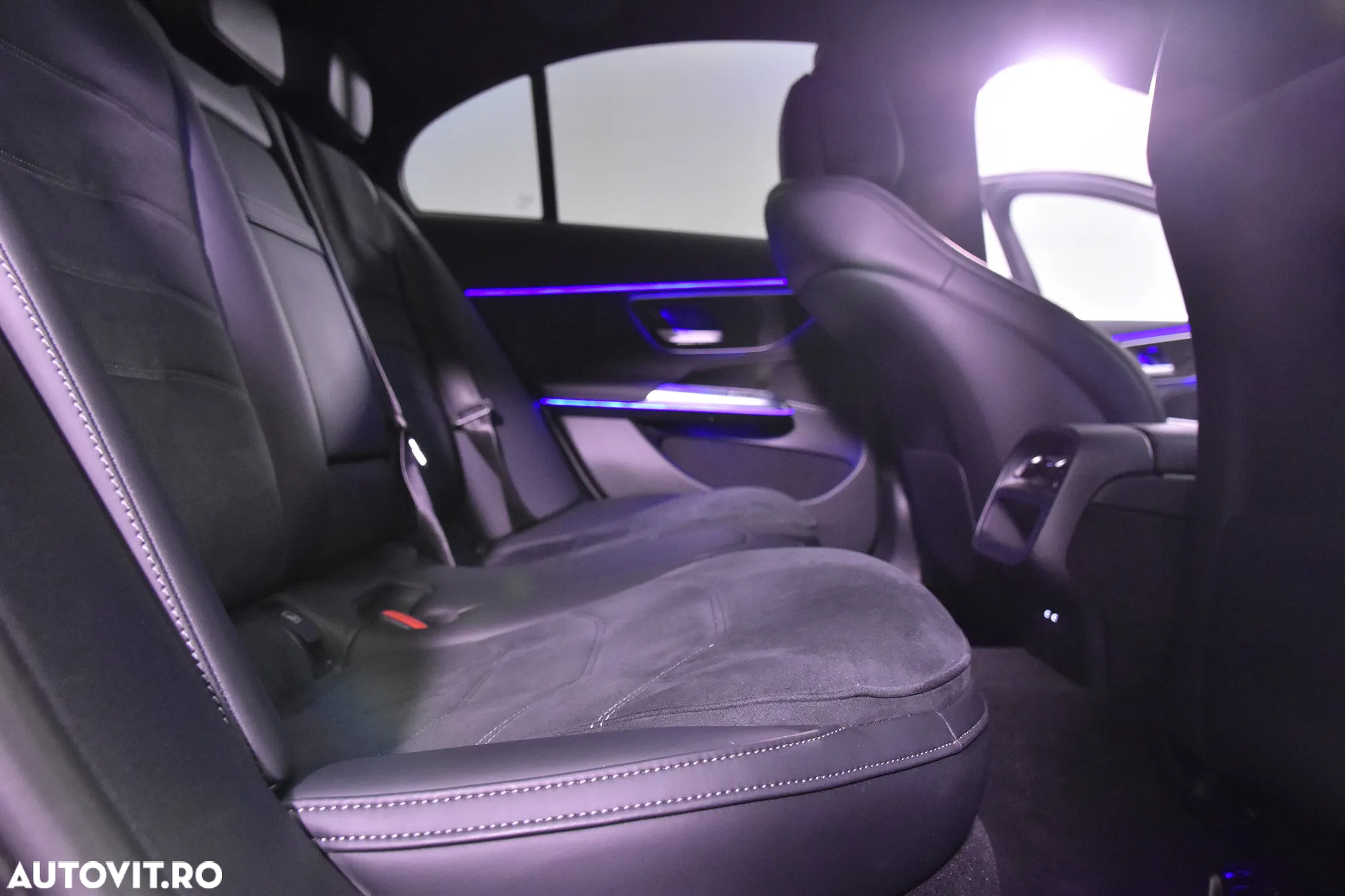 Mercedes-Benz E 200 MHEV Aut. - 12