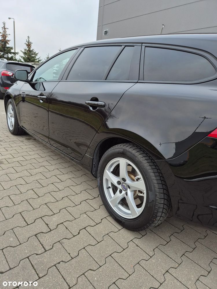 Volvo V60 D5 Momentum - 3