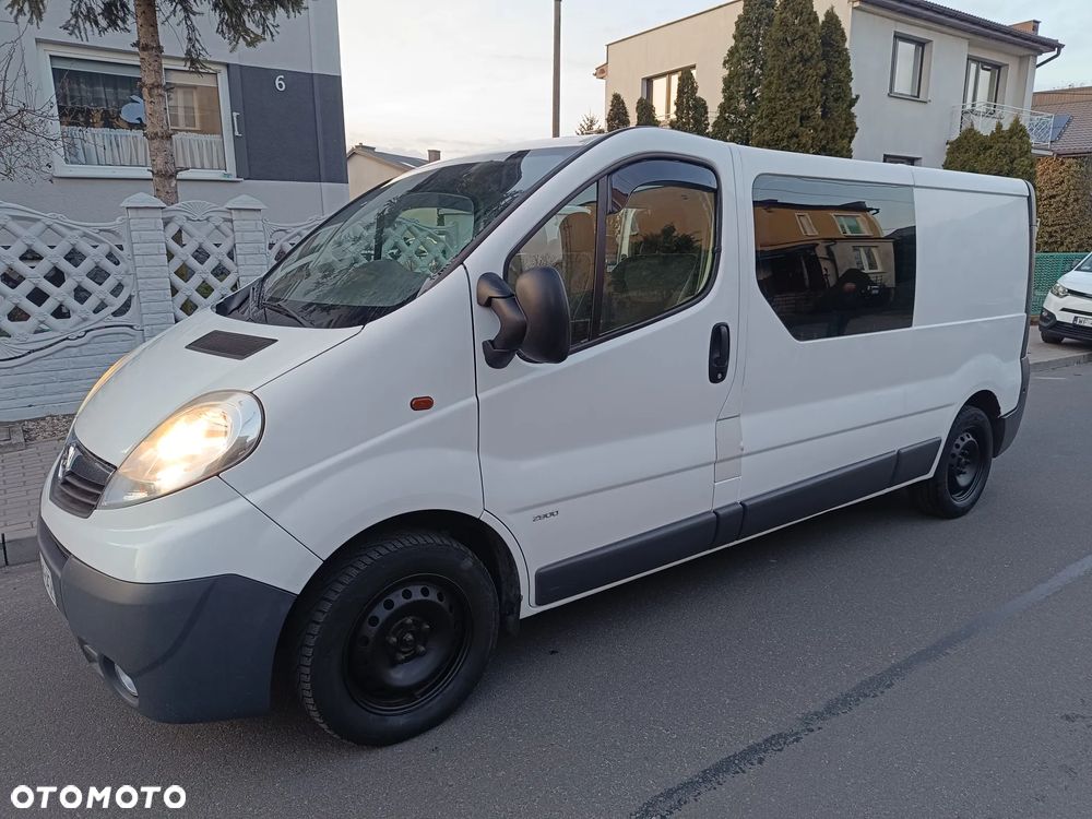 Opel Vivaro - 10