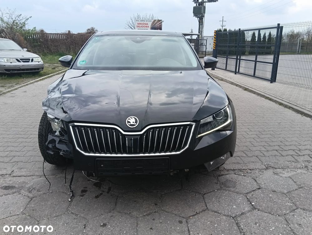 Skoda Superb 2.0 TDI DSG L&K - 8
