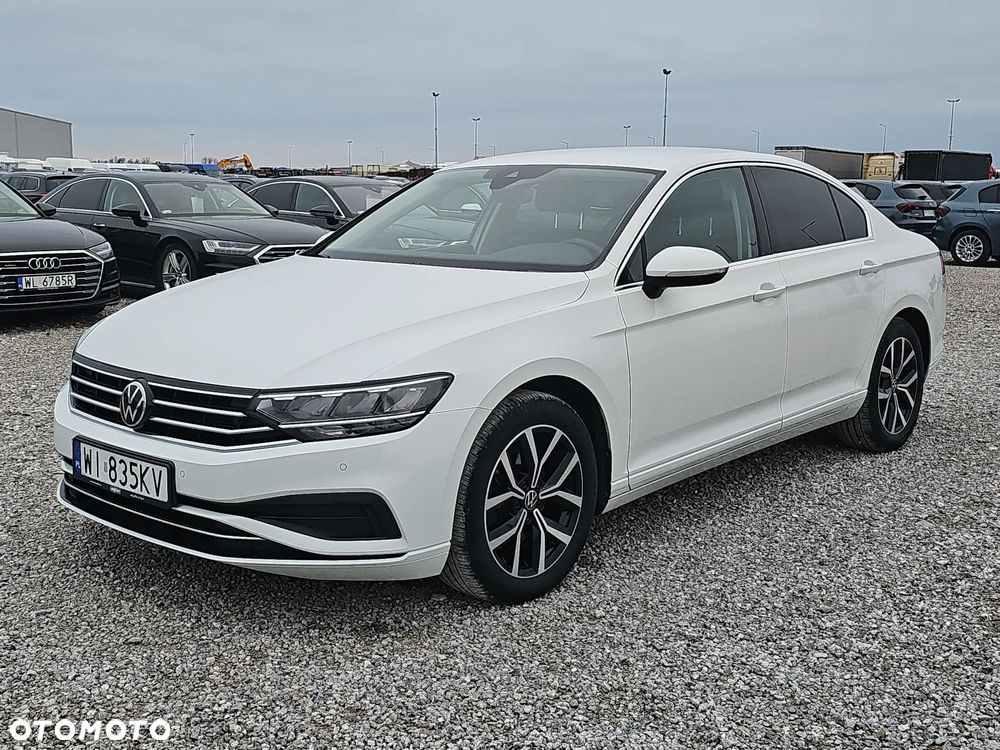 Volkswagen Passat 2.0 TSI Business DSG - 1