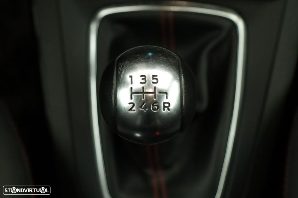 Ford Puma 1.0 EcoBoost MHEV ST-Line X - 14