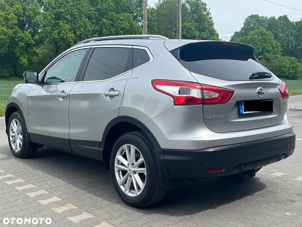 Nissan Qashqai 1.6 dCi Xtronic TEKNA+ - 6