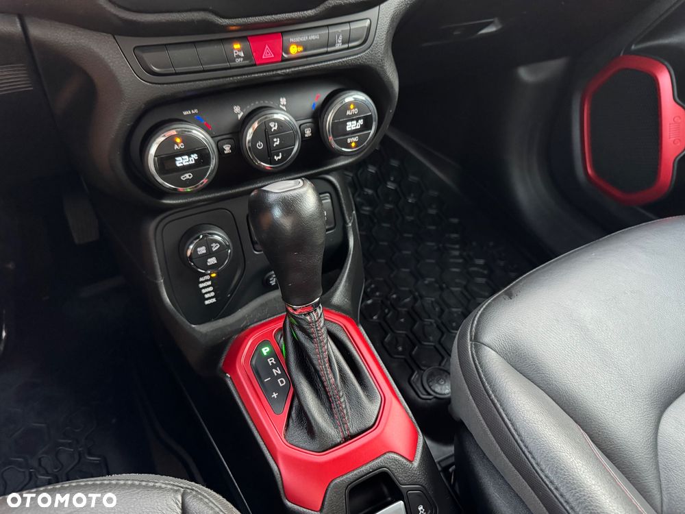 Jeep Renegade 2.0 MultiJet Trailhawk 4WD S&S - 35