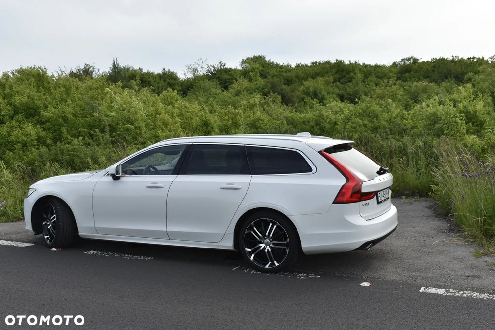 Volvo V90 D4 Momentum Pro - 11
