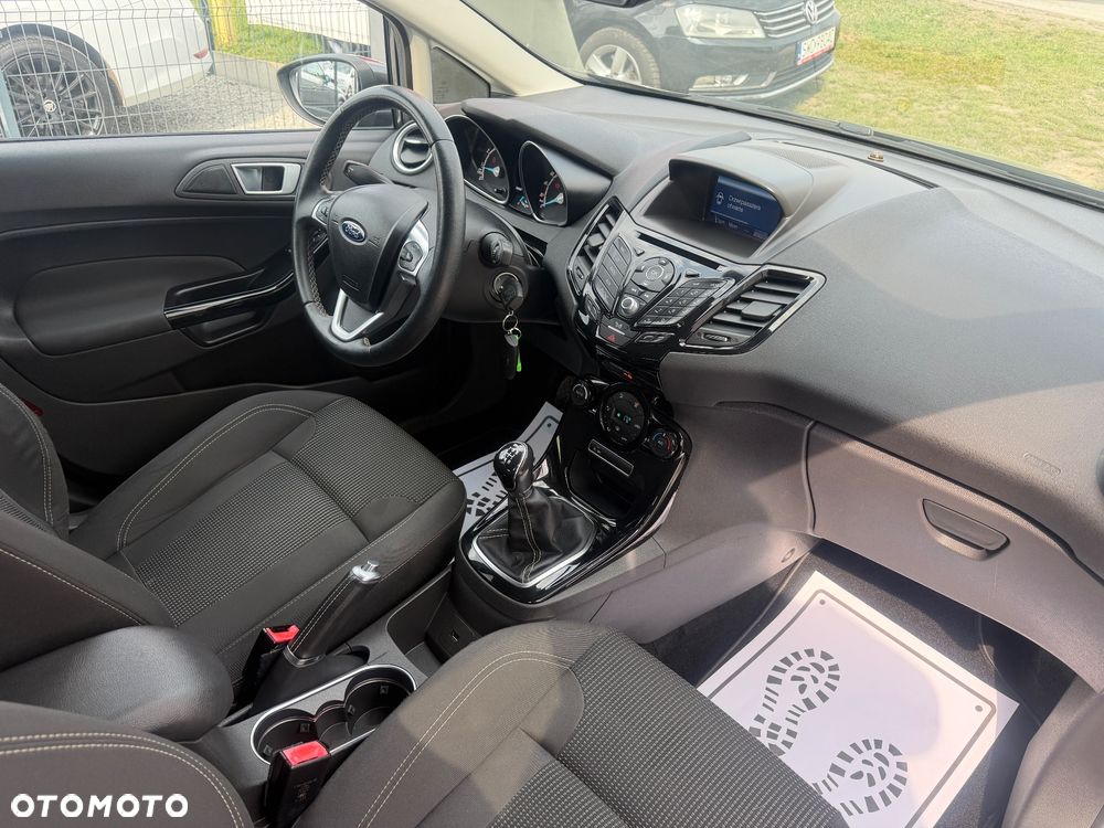 Ford Fiesta 1.0 EcoBoost S&S TITANIUM - 22