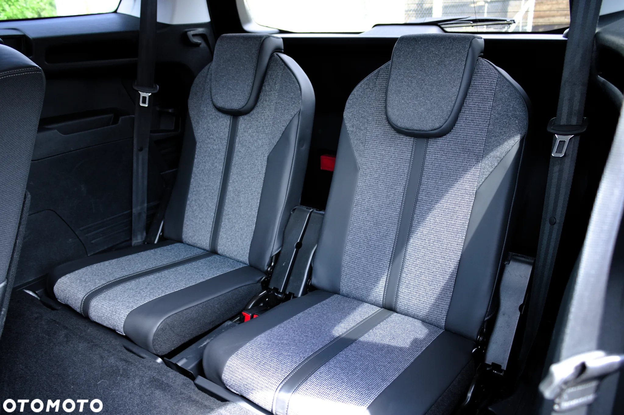 Peugeot 5008 2.0 BlueHDi Allure 7os - 23