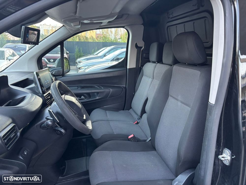 Peugeot Partner 1.5 BlueHDi Asphalt Longa EAT8 - 24