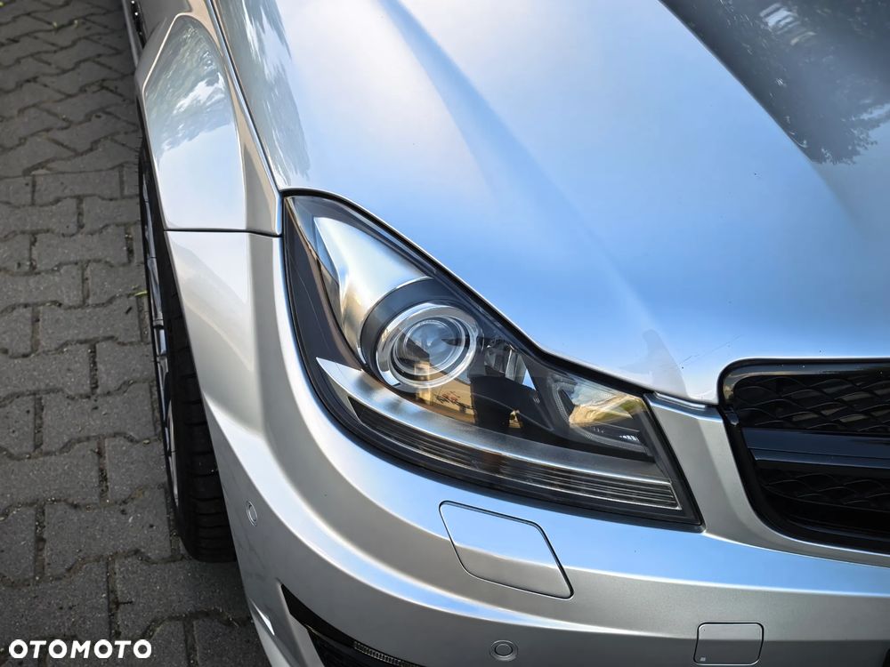 Mercedes-Benz Klasa C 63 AMG AMG SPEEDSHIFT MCT - 15