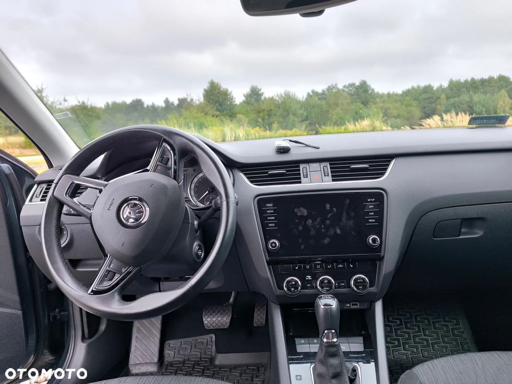 Skoda Octavia 2.0 TDI Style DSG - 9