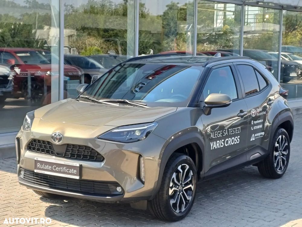 Toyota Yaris Cross 1.5 VVT-i HSD 4x2 Dynamic - 2