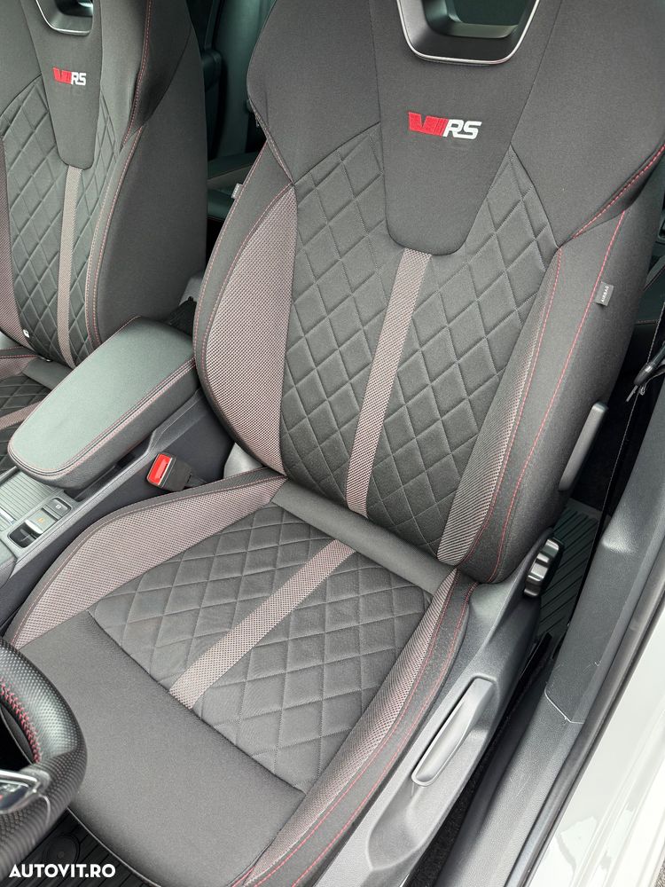 Skoda Octavia 1.4 TSI DSG RS - 10