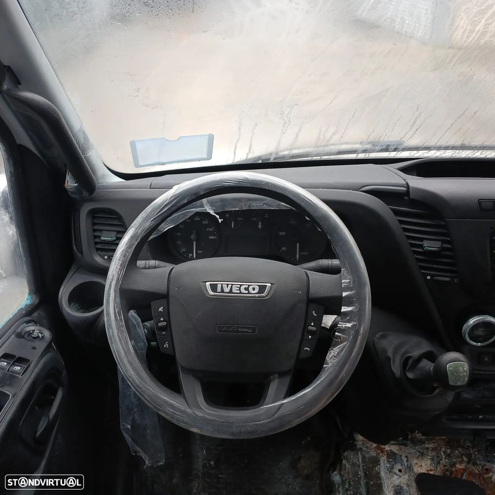 Iveco Daily 2.3 156Cv de 2017 - Peças Usadas (9726) - 5