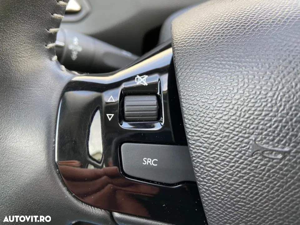 Peugeot 308 - 27