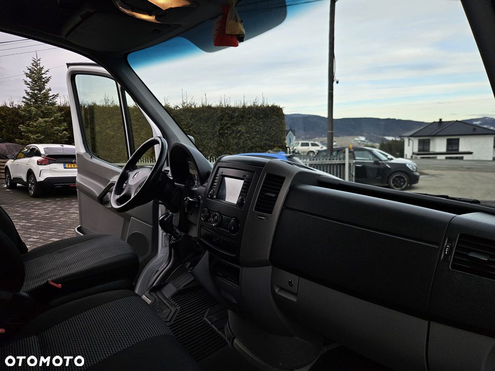 Mercedes-Benz SPRINTER - 17