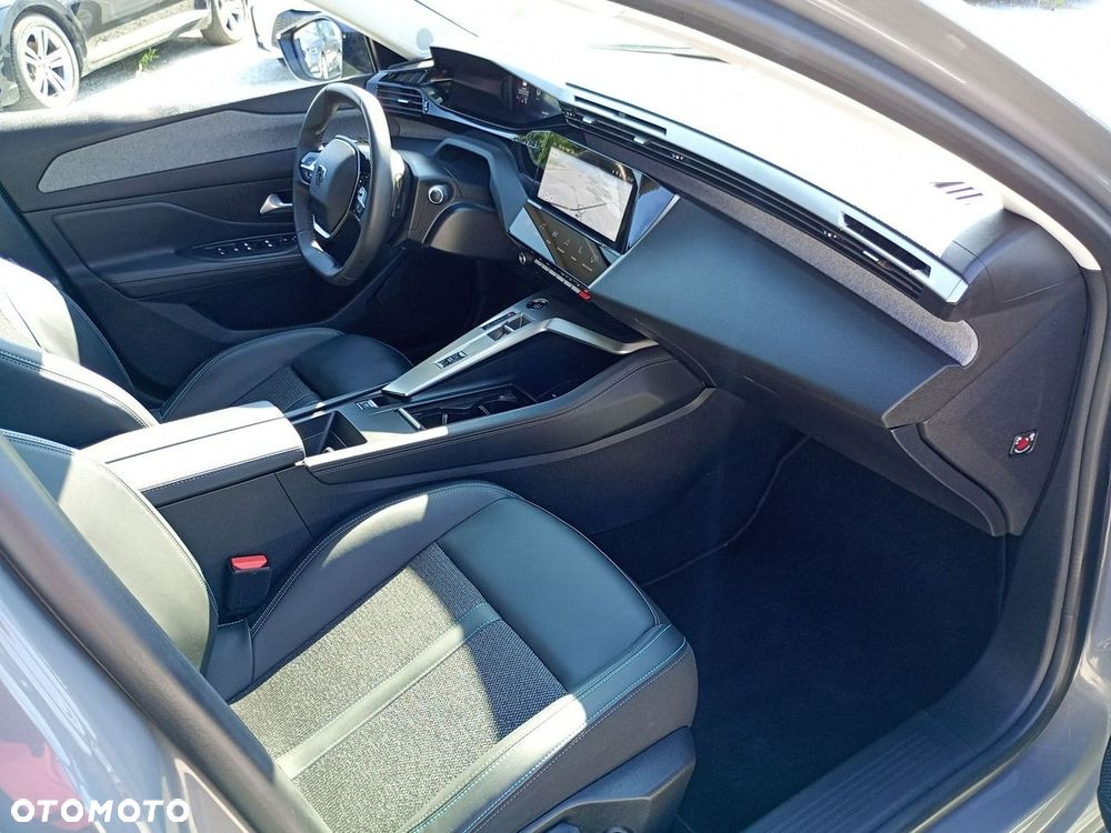 Peugeot 308 1.5 BlueHDi Allure Pack S&S EAT8 - 26