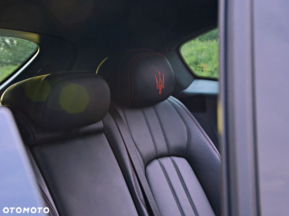 Maserati Levante S Q4 GranSport - 27