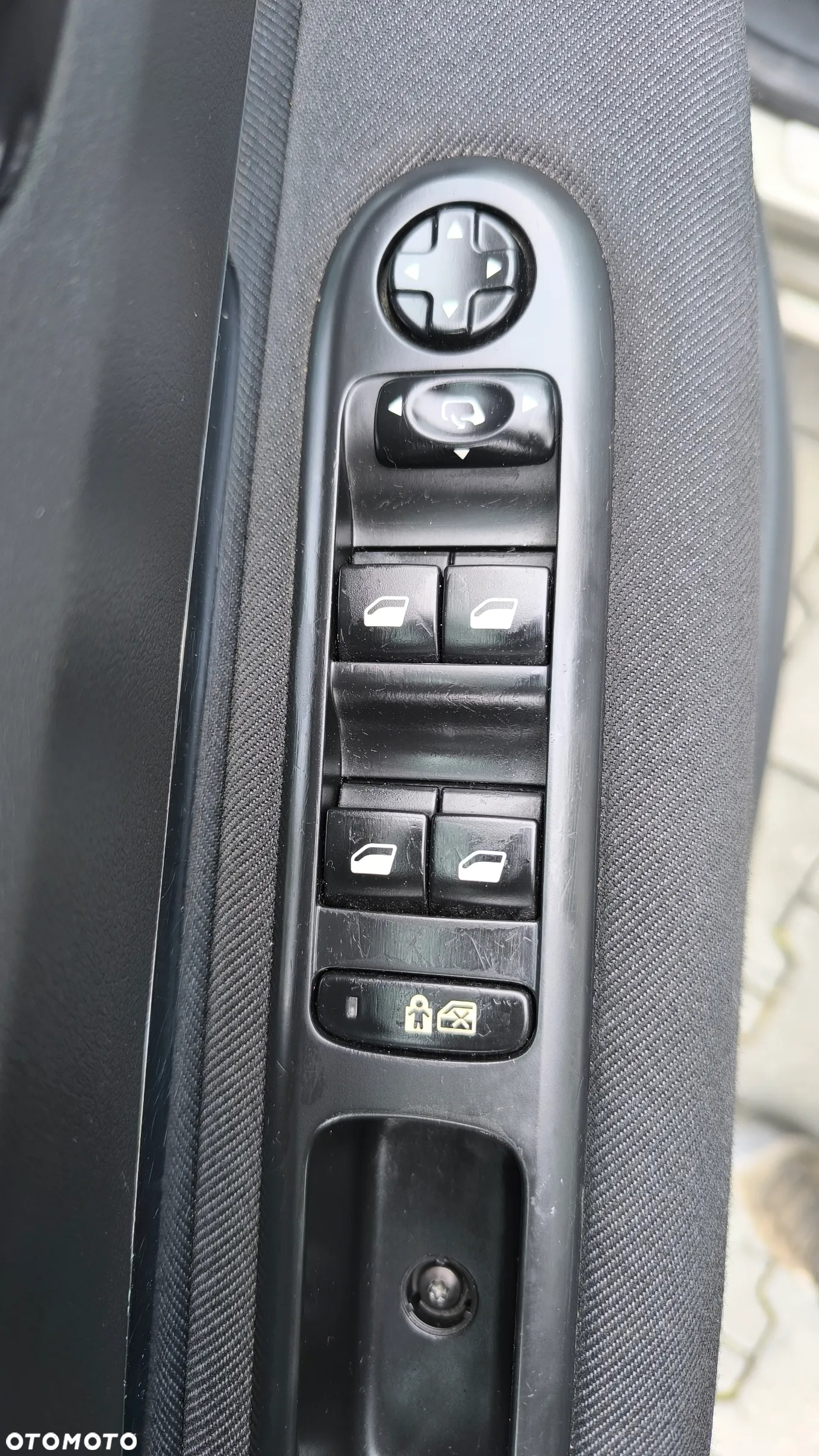 Peugeot 5008 2.0 BlueHDi Allure 7os - 28