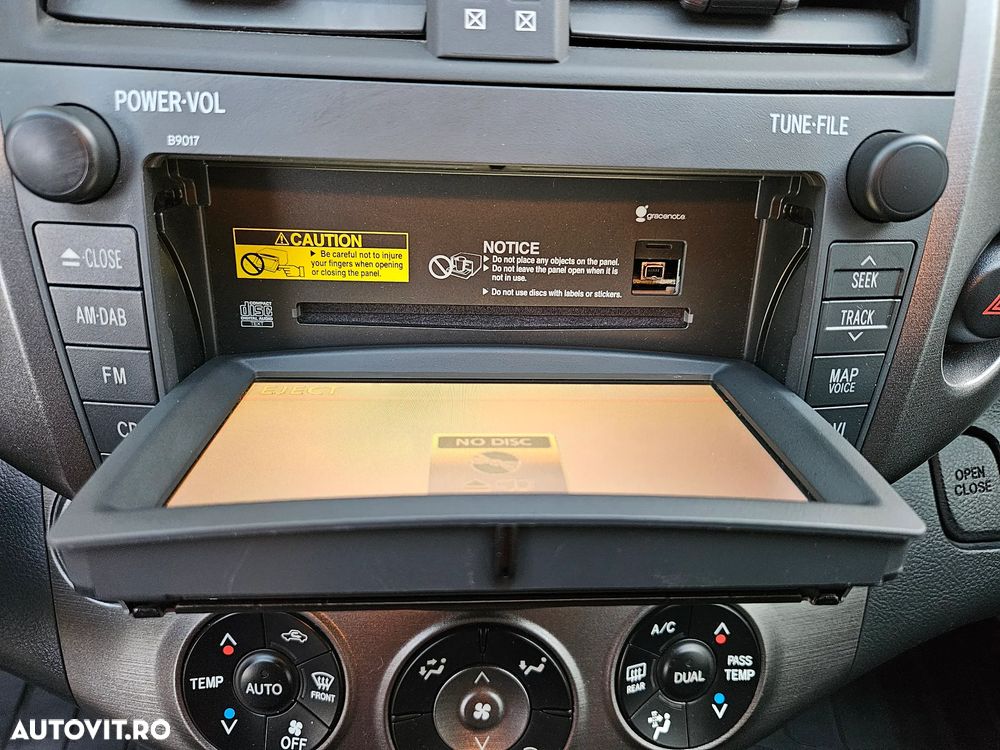 Toyota RAV4 2.2 D-CAT AWD Luxury - 15