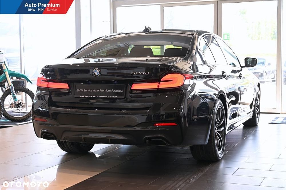 BMW Seria 5 520d M Sport sport - 19