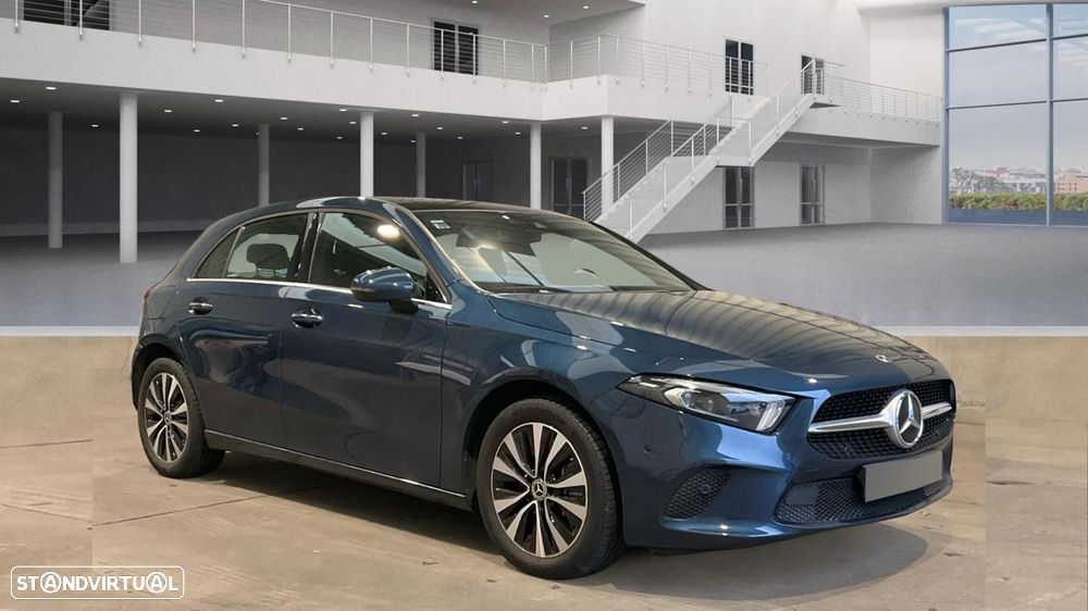 Mercedes-Benz A 250 e Style Plus - 2