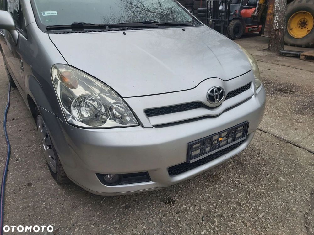 Toyota Corolla Verso II 04-06r zderzak przód lampa maska błotnik pas 1C0 - 2