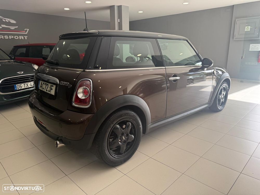 MINI 3 Portas Cooper D - 4