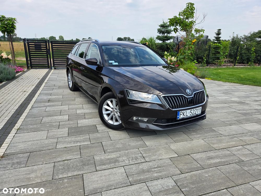 Skoda Superb 2.0 TDI Ambition DSG - 20