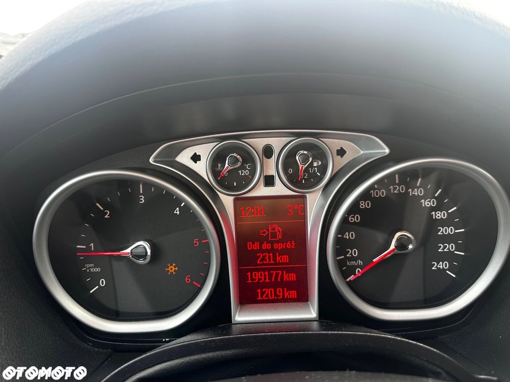 Ford Kuga 2.0 TDCi 2x4 Titanium - 21