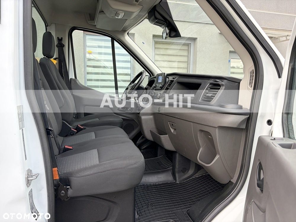 Ford Transit - 19