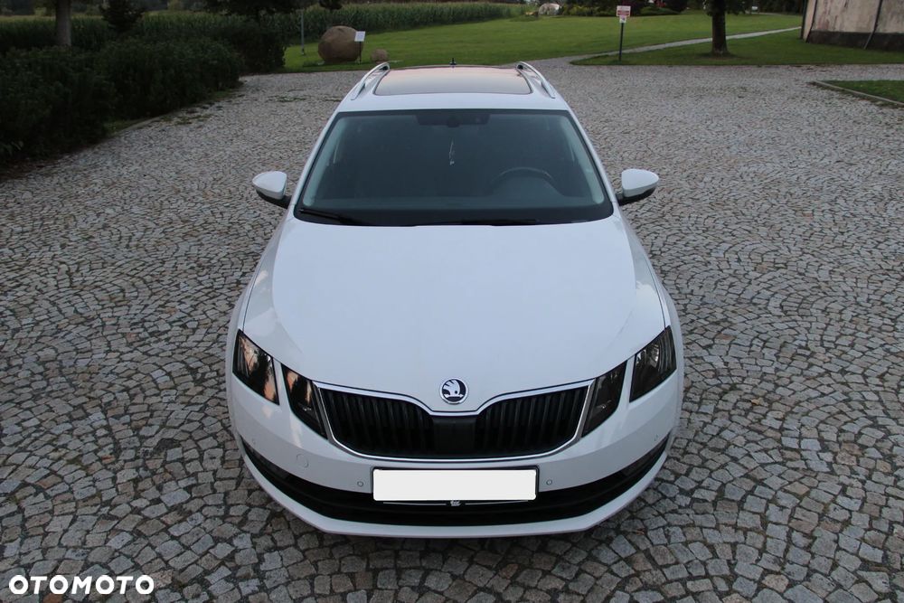 Skoda Octavia Combi 1.6 TDI DSG Ambition - 10