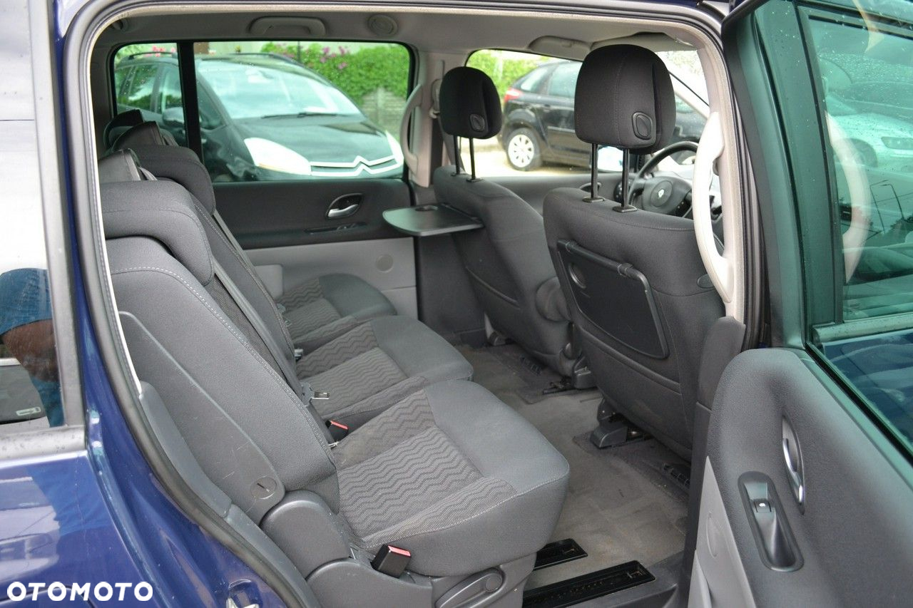 Renault Espace 2.0 Navitech - 9