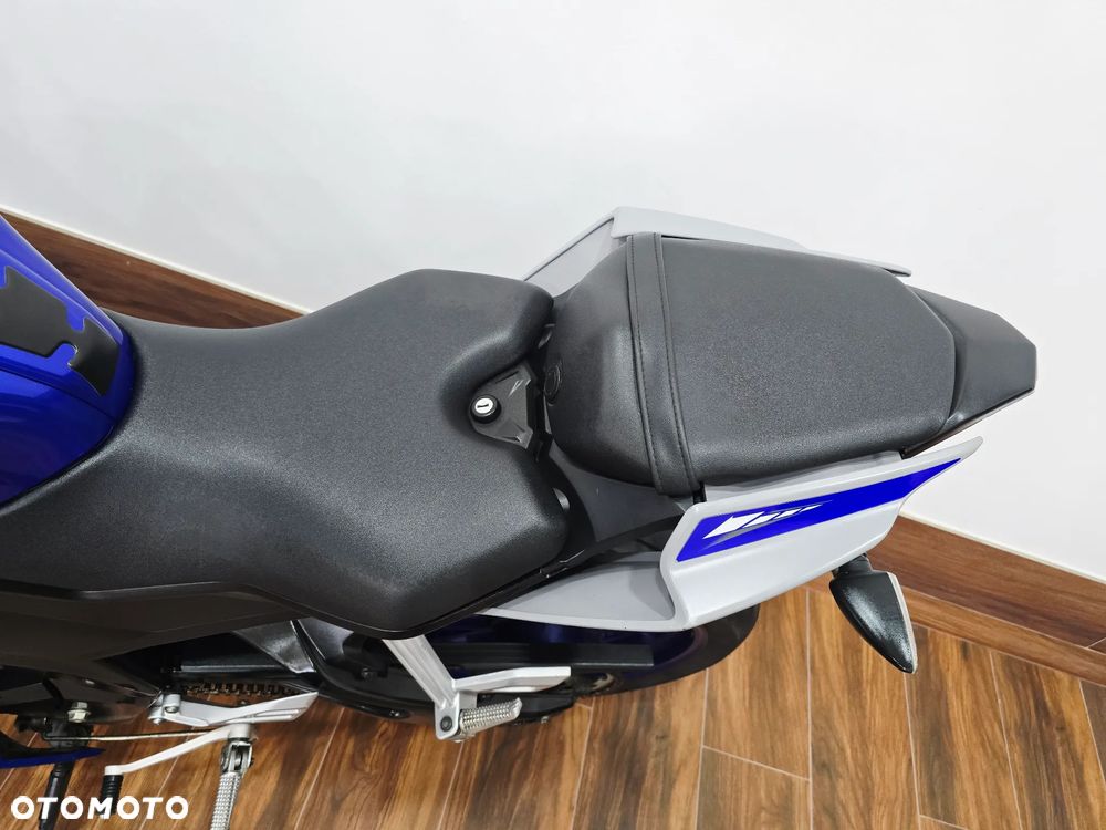 Yamaha YZF - 15