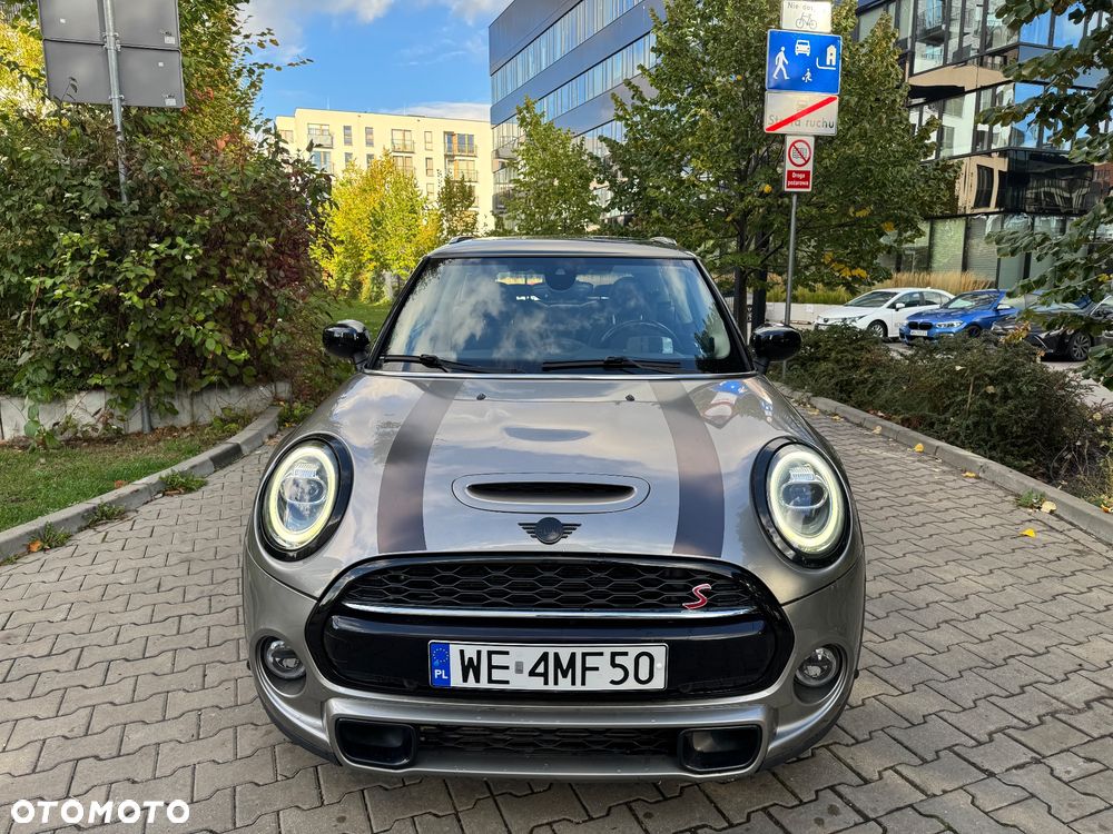 Mini Cooper S 2019 photo 2