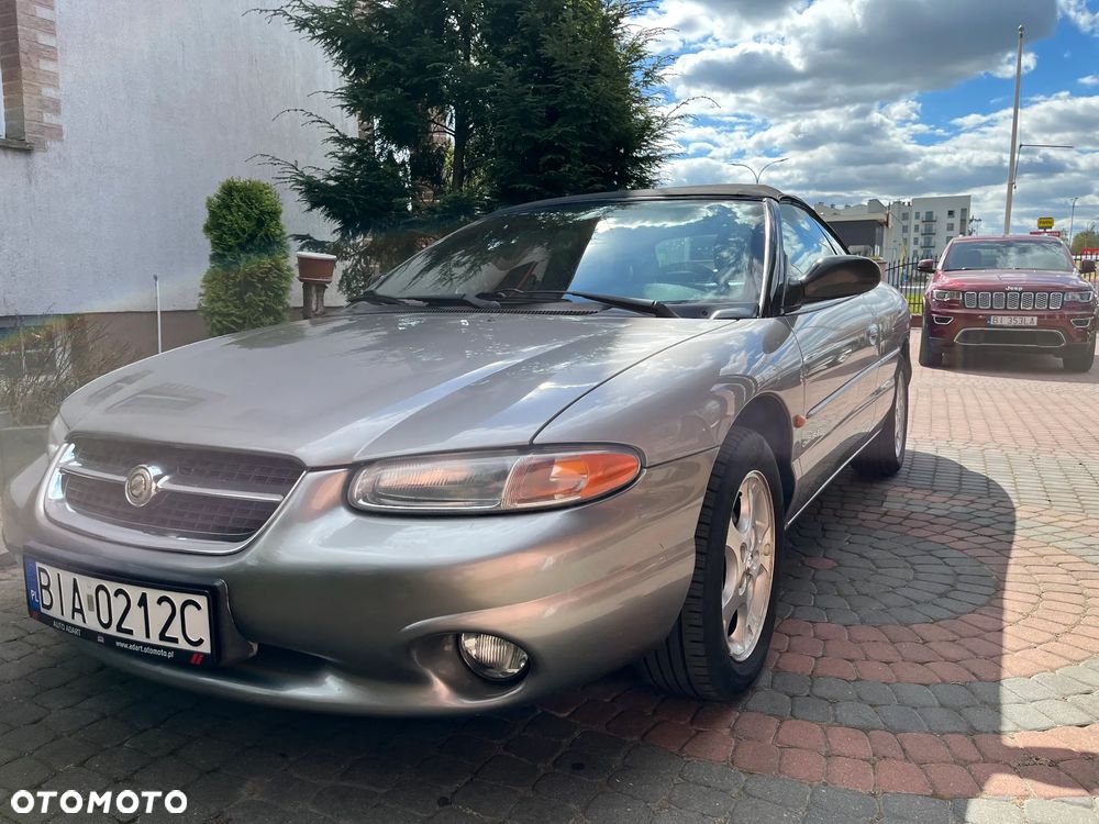 Chrysler Stratus - 6