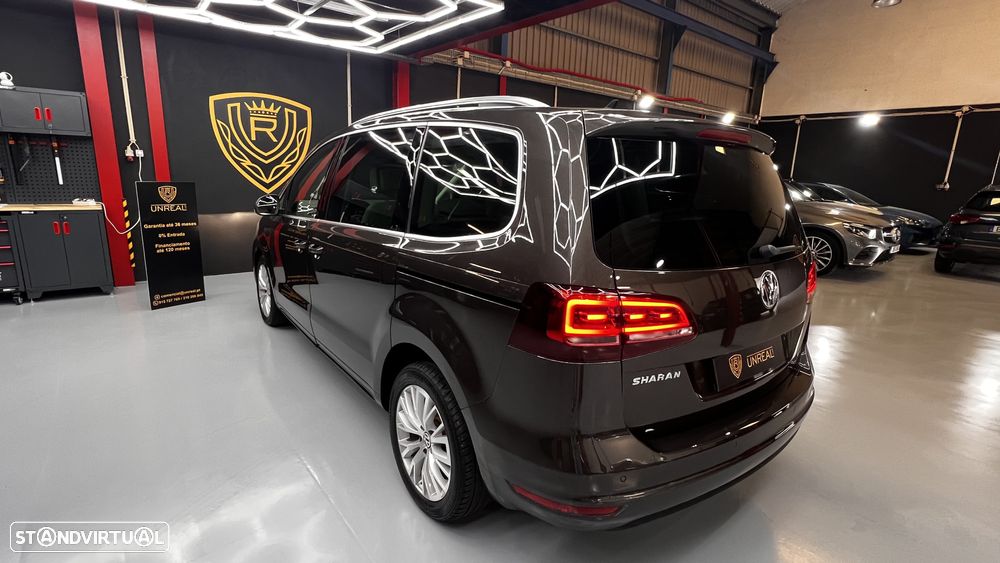 VW Sharan 2.0 TDI Blue Highline DSG - 10