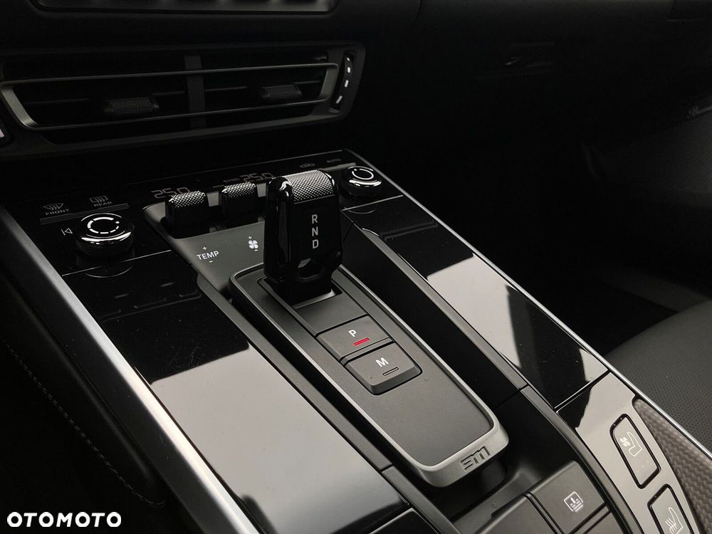 Porsche 911 Turbo S - 34