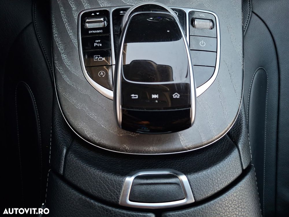 Mercedes-Benz CLS 350 d 4MATIC Aut - 29